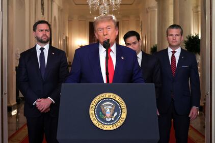 Trump e i suoi nella situation room per l'attacco all'Iran 1