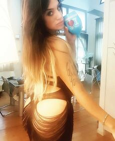Marika Fruscio, il vestito bollente mostra tutto 6