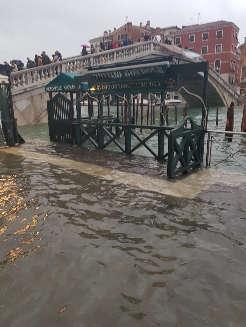 Maltempo in Veneto. Ponte della Priula: crolla il ponte 14