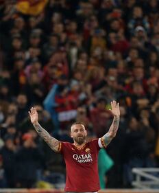 L'Olimpico ai piedi di Daniele De Rossi: gli scatti dell'ultima del capitano 7