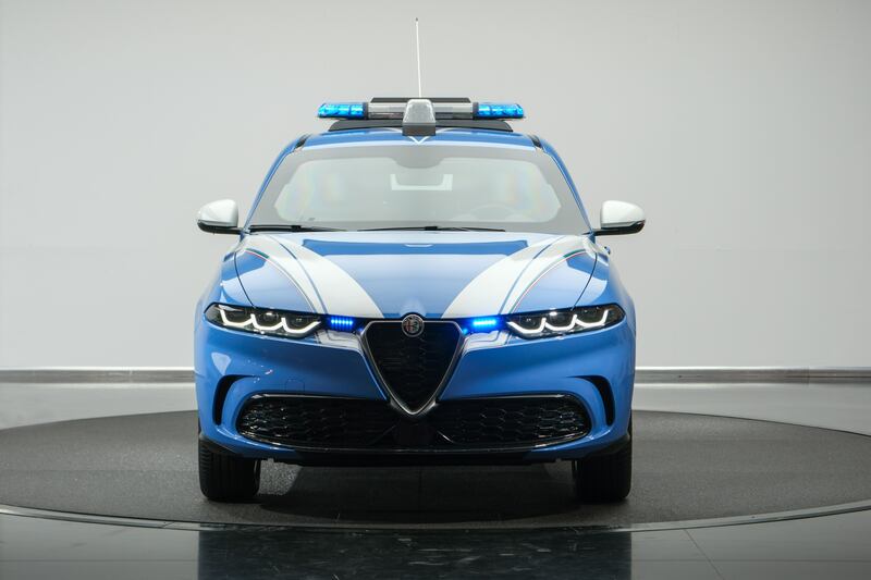 Alfa Romeo Tonale della Polizia di Stato, guarda la gallery 12