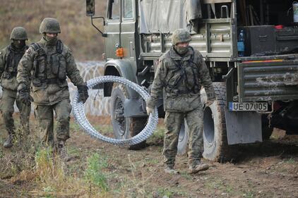 La Polonia ha iniziato la costruzione di una barriera lungo i confini con Kaliningrad  2
